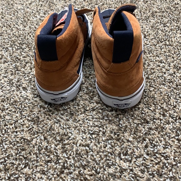 Men’s Levi shoes - Picture 2 of 5